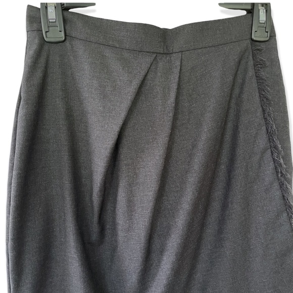 Brooks Brothers grey skirt with raw hem fringe frayed detail size 0 - Picture 6 of 11